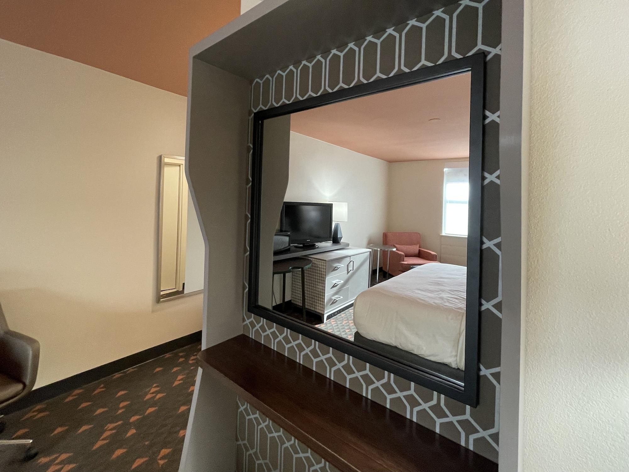 Holiday Inn Bangor By Ihg Exterior photo