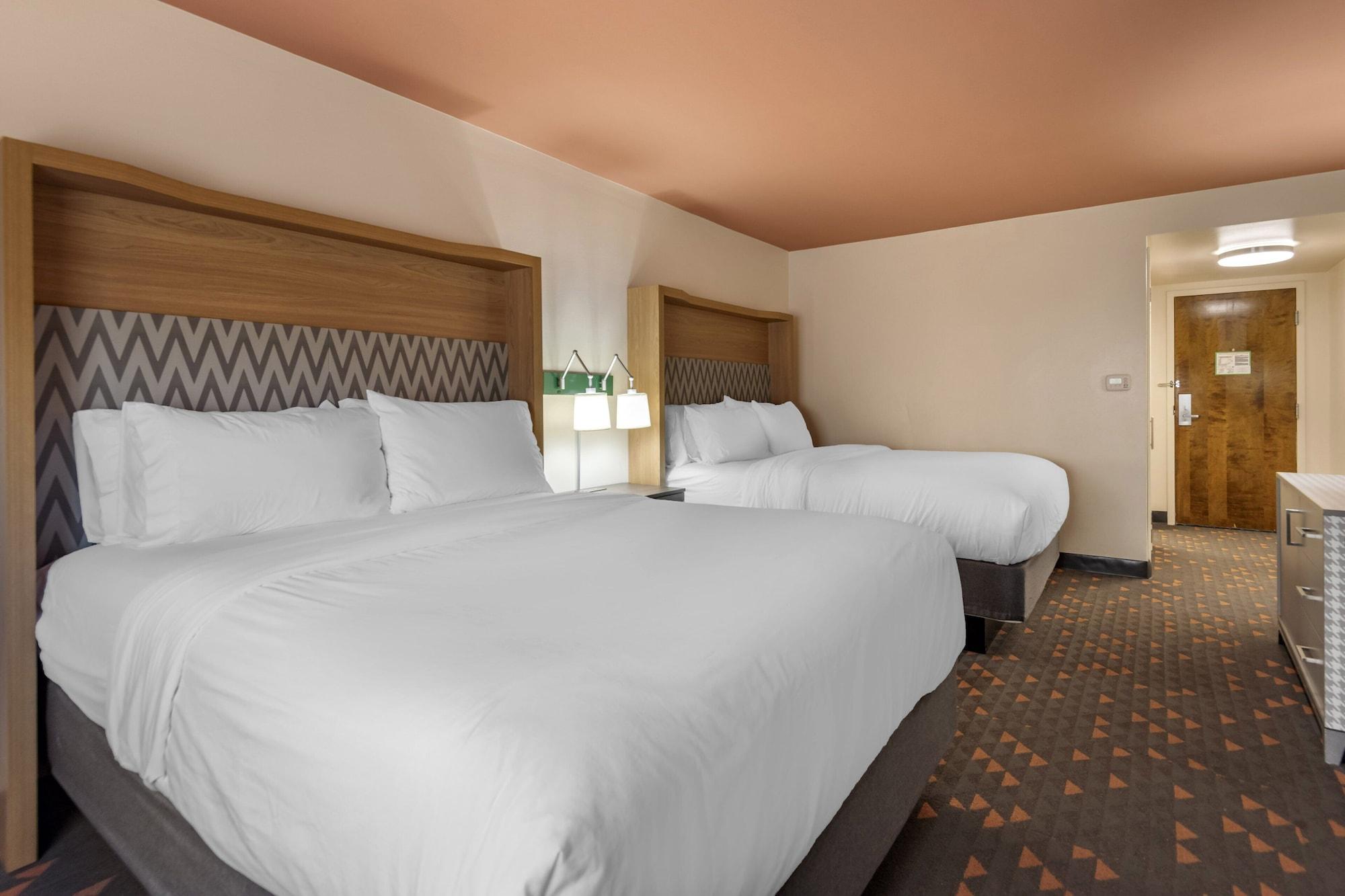 Holiday Inn Bangor By Ihg Exterior photo